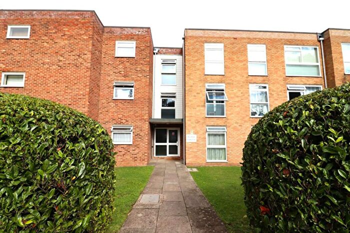 2 Bedroom Apartment To Rent In Worcester Road, Sutton, SM2