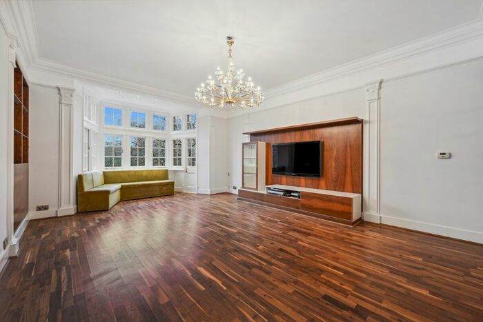 3 Bedroom Flat To Rent In Parkside Knightsbridge, London, SW1X