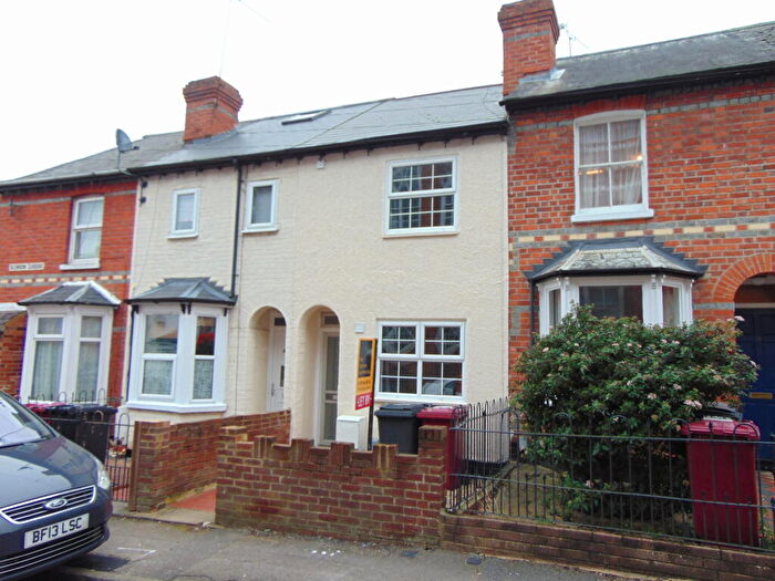 3 Bedroom Terraced House To Rent In Blenheim Gardens, Reading, Berkshire, RG1