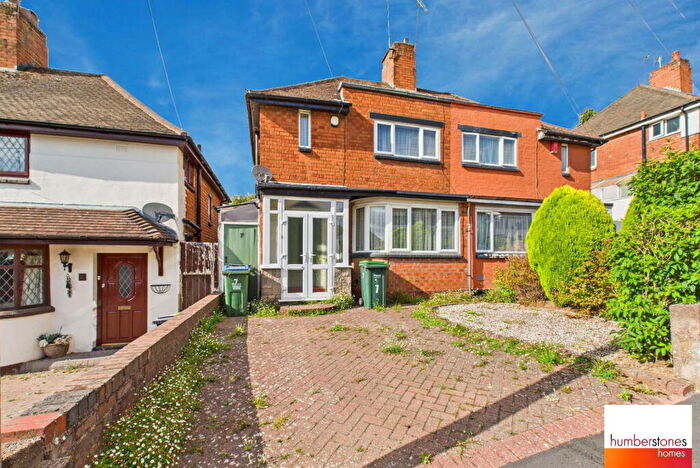 3 Bedroom Semi Detached House For Sale In Shrublands Avenue, Oldbury, B68