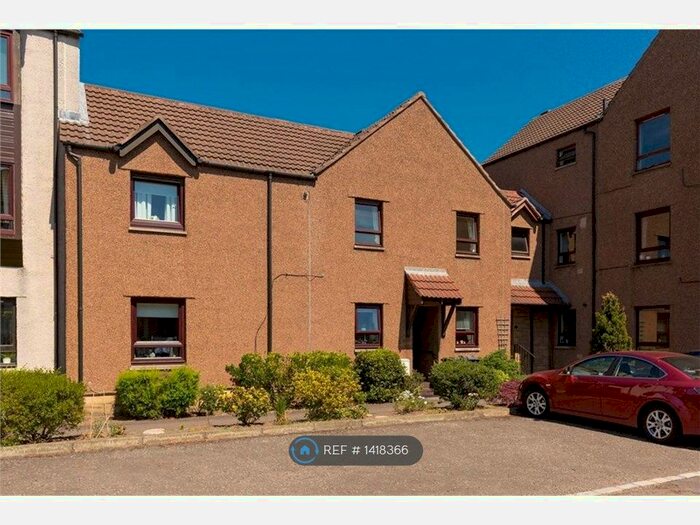 2 Bedroom Flat To Rent In Corstorphine, Edinburgh, EH12