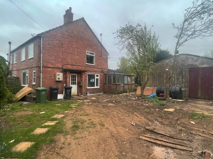 3 Bedroom Semi-Detached House For Sale In Bullock Road, Terrington St. Clement, King's Lynn, PE34