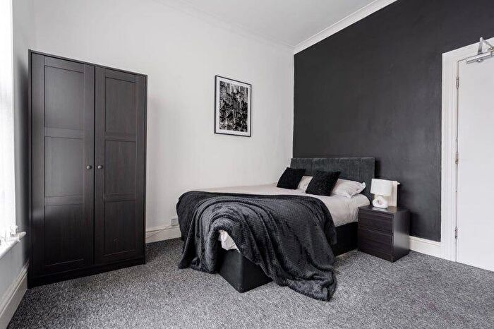 9 Bedroom Terraced House To Rent In Bedroom House, Borrowdale Road, Liverpool, L15