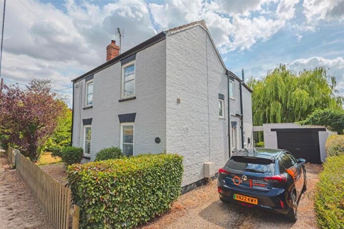 3 Bedroom Detached House For Sale In Main Road, Quadring, PE11