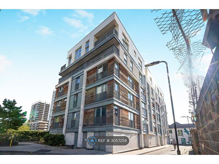 2 Bedroom Flat To Rent In Hutley Wharf, London, N1