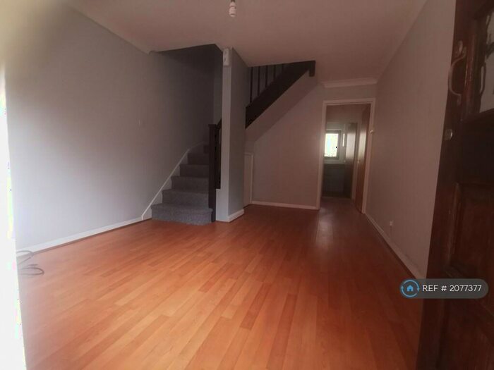 2 Bedroom Terraced House To Rent In High Wycombe, High Wycombe, HP11