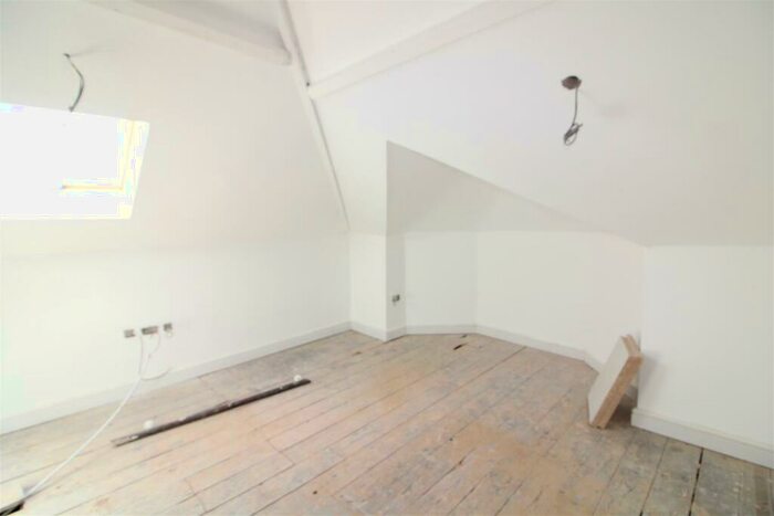 Studio To Rent In Park Road, Nottingham, NG7