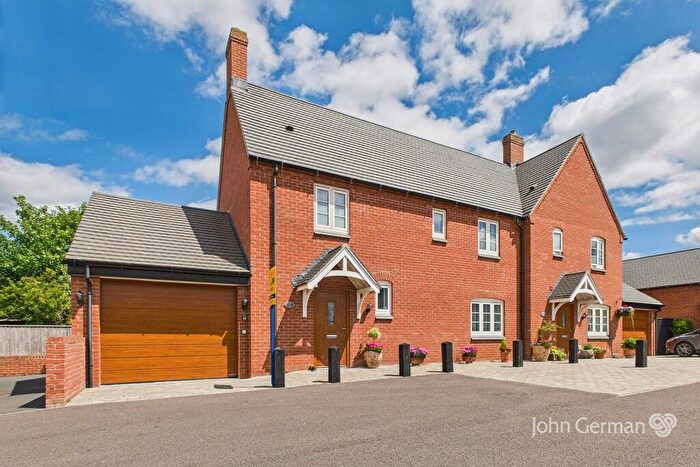 3 Bedroom Semi-Detached House For Sale In Appletree Lane, Marston Montgomery, DE6