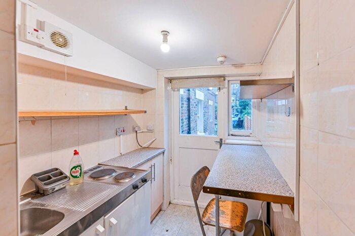 Studio To Rent In Highbury, Highbury, London, N7