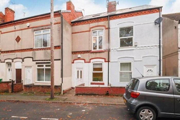 2 Bedroom House To Rent In Dunkirk Road, Nottingham, NG7