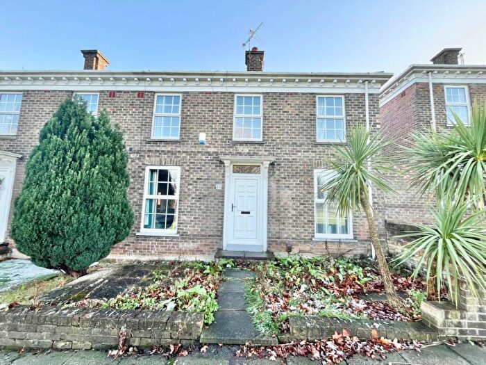 3 Bedroom Terraced House To Rent In Aboyne Square, Sunderland, SR3