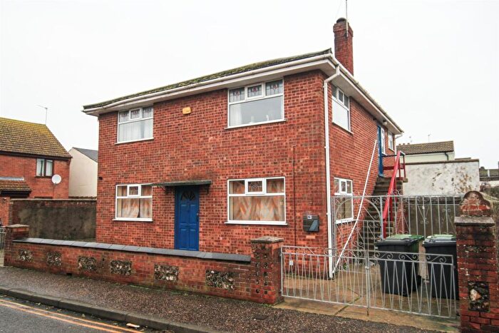 3 Bedroom Flat To Rent In Well Street, Great Yarmouth, NR30