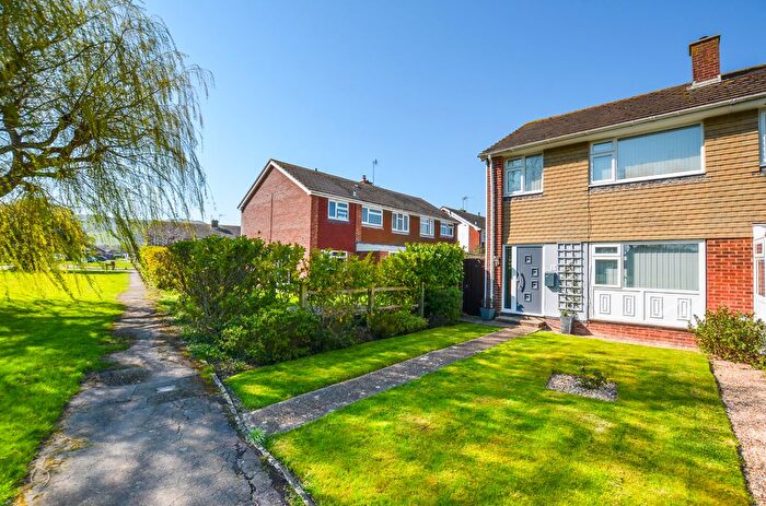 3 Bedroom Terraced House For Sale In Seven Sisters Road, Eastbourne, BN22