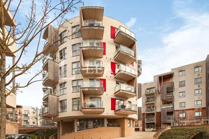 2 Bedroom Apartment To Rent In Glenalmond Avenue, CB2