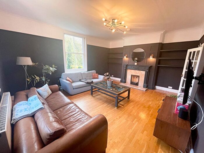 4 Bedroom Property To Rent In Lenton Avenue, Nottingham, NG7