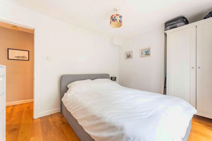 1 Bedroom Maisonette To Rent In Gresham Road, Brixton, London, SW9