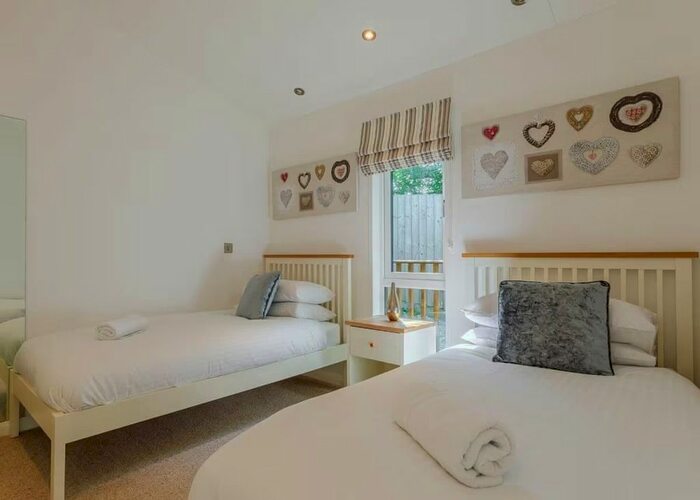 2 Bedroom Lodge For Sale In Romansleigh, South Molton, EX36