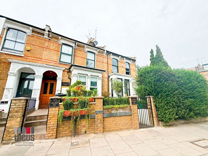 1 Bedroom Studio To Rent In Laura Terrace, Brownswood Road, Hackney, N4