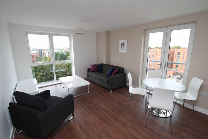 2 Bedroom Apartment To Rent In The Riley Building, Derwent Street, M5