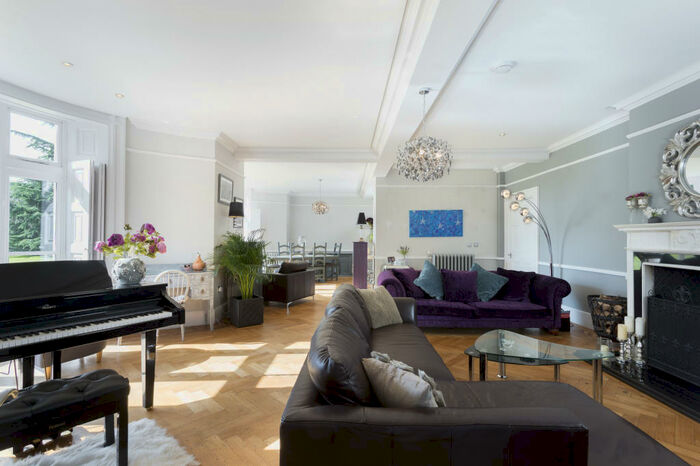 2 Bedroom Apartment For Sale In Westham Lane, Barford, CV35