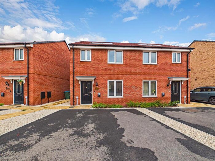 3 Bedroom Semi Detached House For Sale In Loosley Lane, Holbrooks, Coventry *No Chain*, CV6