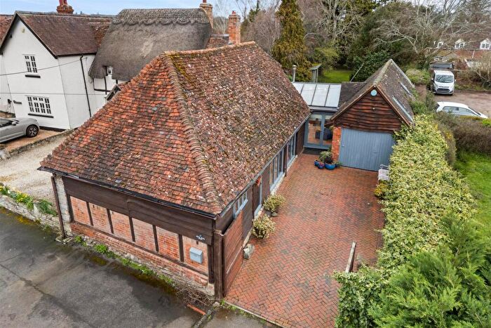4 Bedroom Barn Conversion For Sale In High Street, Broom, B50