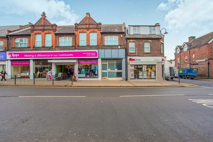 3 Bedroom Flat To Rent In St. Albans Road, Watford, WD24