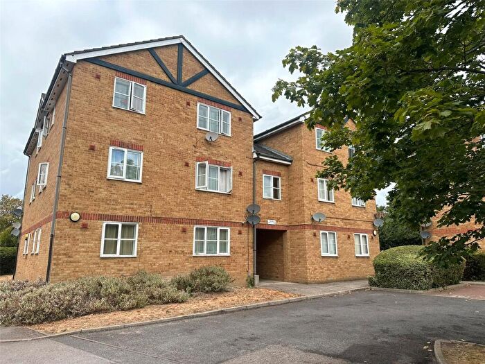 1 Bedroom Flat To Rent In Maplin Park, Slough, Berkshire, SL3