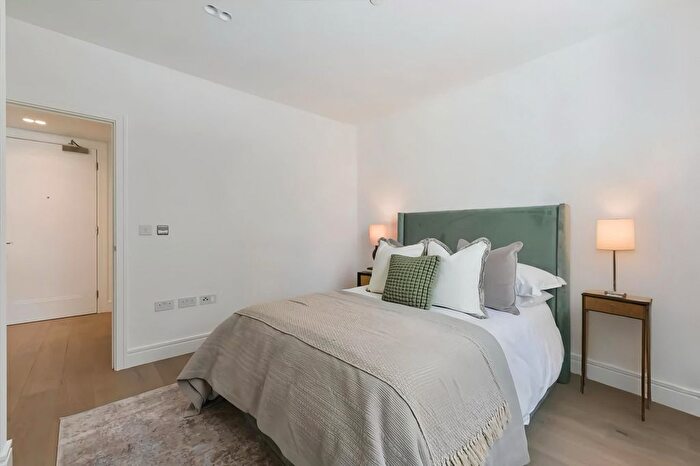 1 Bedroom Flat To Rent In Chiswick High Road, London, W4