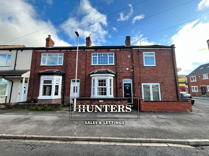 2 Bedroom House To Rent In New Street, Kippax, Leeds, LS25