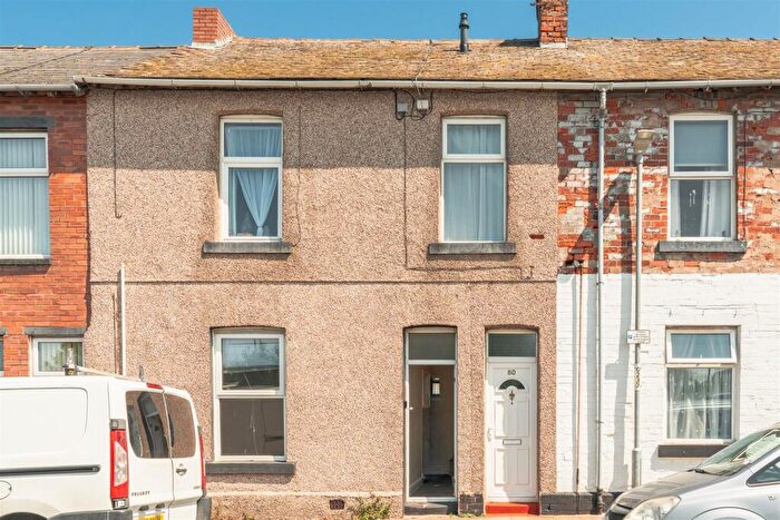 2 Bedroom Flat For Sale In Ferry Road, Barrow-In-Furness, LA14