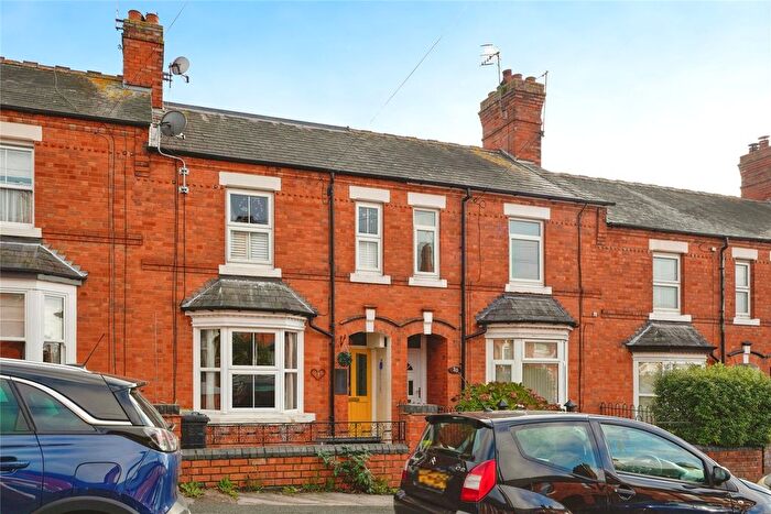 3 Bedroom Terraced House For Sale In Windsor Road, Evesham, Worcestershire, WR11