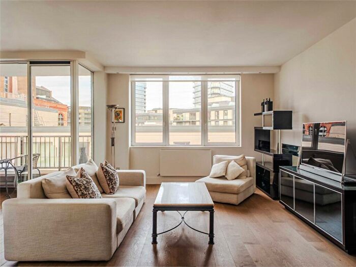 2 Bedroom Apartment To Rent In The Quadrangle, Chelsea Harbour, West Chelsea, SW10