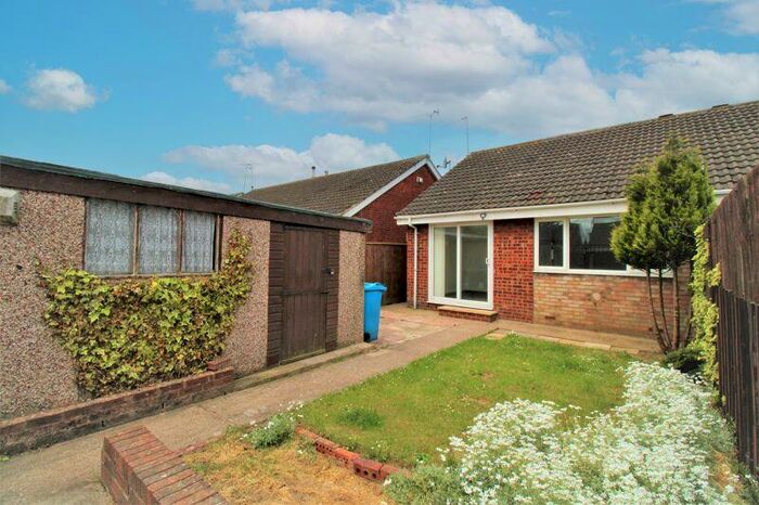 2 Bedroom Semi-Detached Bungalow For Sale In Wensleydale, Hull, HU7