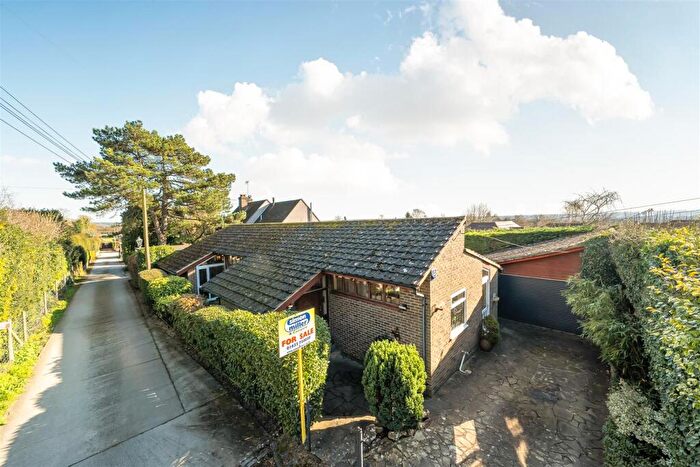 4 Bedroom Bungalow For Sale In Princes Way, Detling, ME14