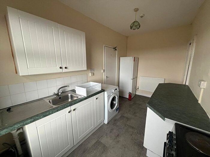 1 Bedroom Flat To Rent In Trinity Street, Barry, CF62