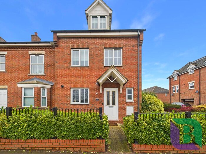 4 Bedroom End Of Terrace House For Sale In Station Road, Milton Keynes, MK17