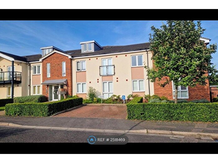 1 Bedroom Flat To Rent In Elliott Avenue, Ruislip, HA4