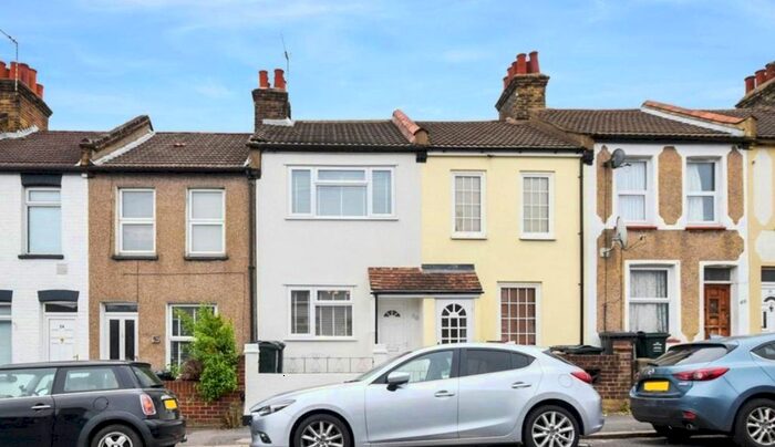 2 Bedroom Terraced House To Rent In St. Vincents Road, Dartford, DA1