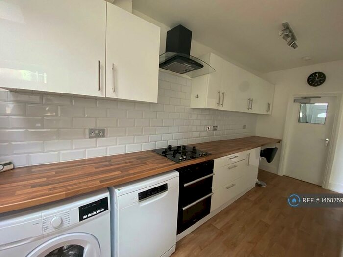 4 Bedroom Terraced House To Rent In William Street, Redfield, Bristol, BS5
