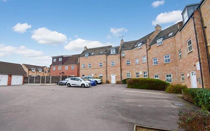 1 Bedroom Flat For Sale In Appledore Road, Bedford, MK40