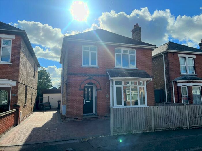 3 Bedroom House To Rent In County Road, March, PE15