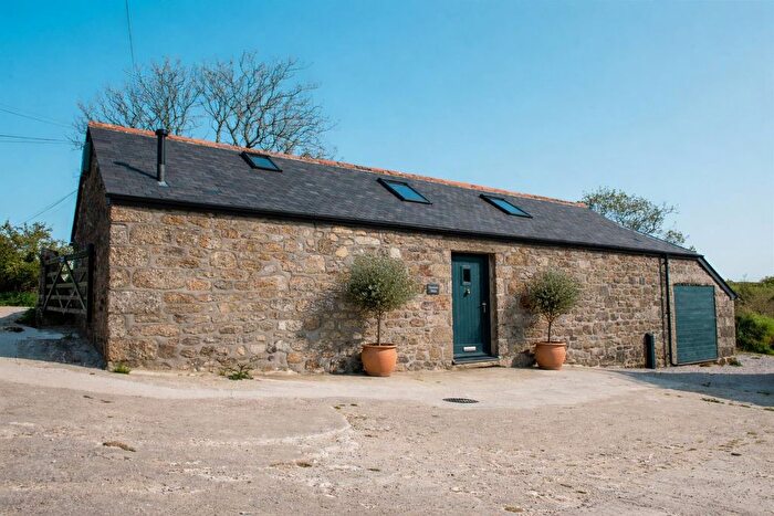 2 Bedroom Barn Conversion For Sale In Crelly, Trenear, Helston, TR13