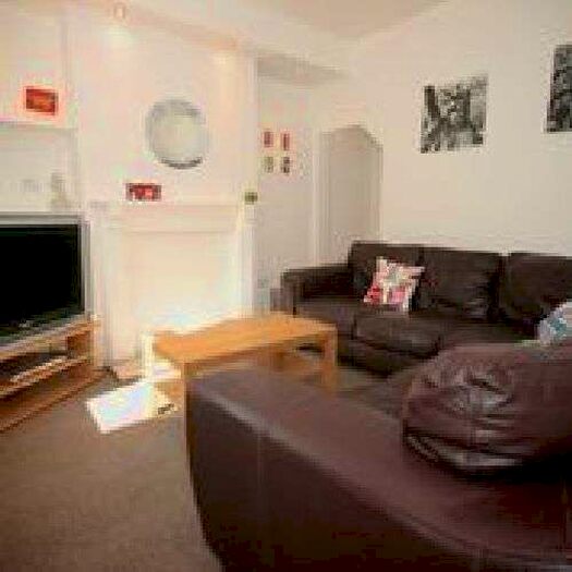 5 Bedroom House To Rent In Harborne Park Road, Selly Oak, Birmingham, West Midlands, B17