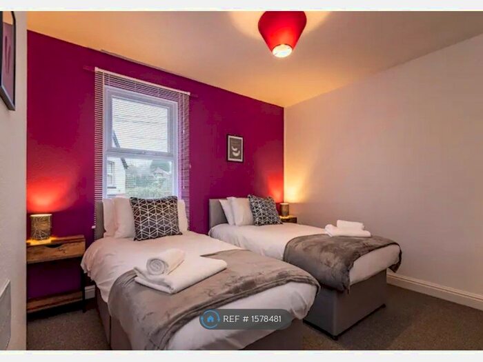 2 Bedroom Terraced House To Rent In Chandos Street, Nottingham, NG3