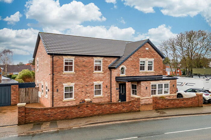 4 Bedroom Detached House For Sale In Bridge Lane, Pollington, Goole, DN14