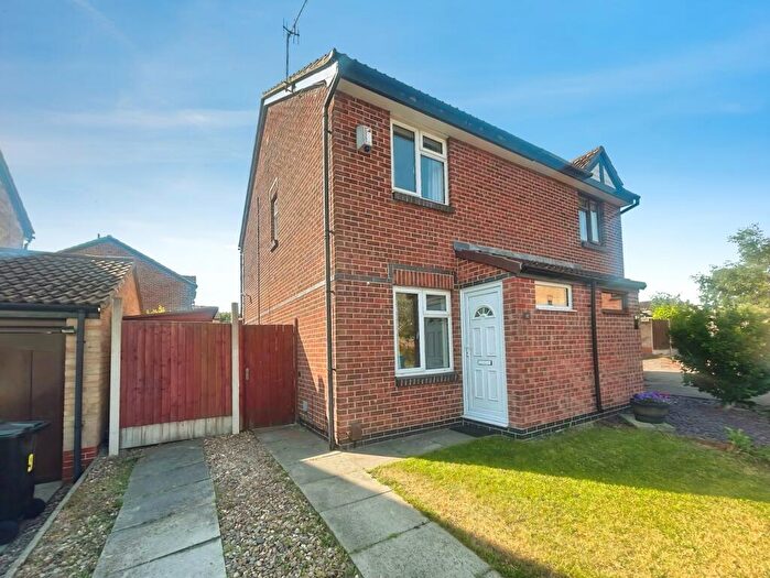 2 Bedroom Semi-Detached House For Sale In Broadleigh Close, West Bridgford, Nottingham, Nottinghamshire, NG2