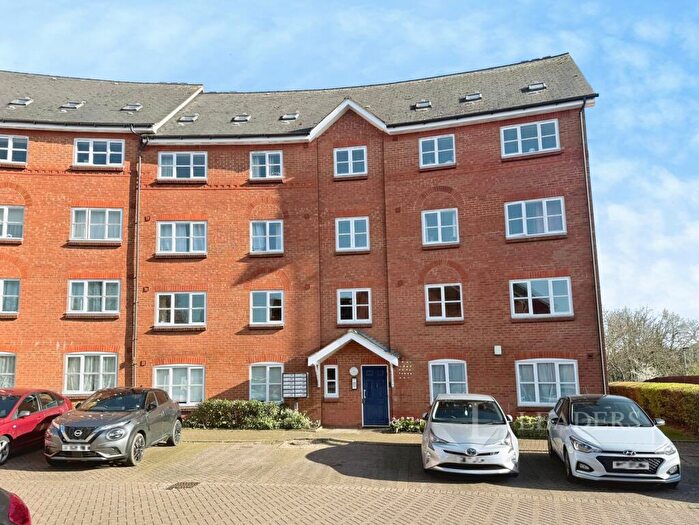 2 Bedroom Apartment For Sale In Prebend Street, Bedford, Bedfordshire, MK40