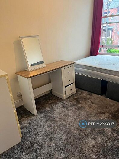 5 Bedroom Terraced House To Rent In Newington Road, Sheffield, S11