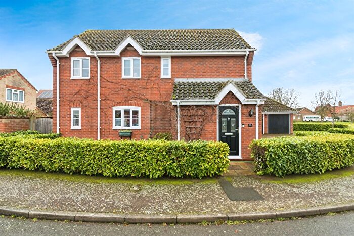 4 Bedroom Detached House For Sale In The Green, Earsham, Bungay, NR35